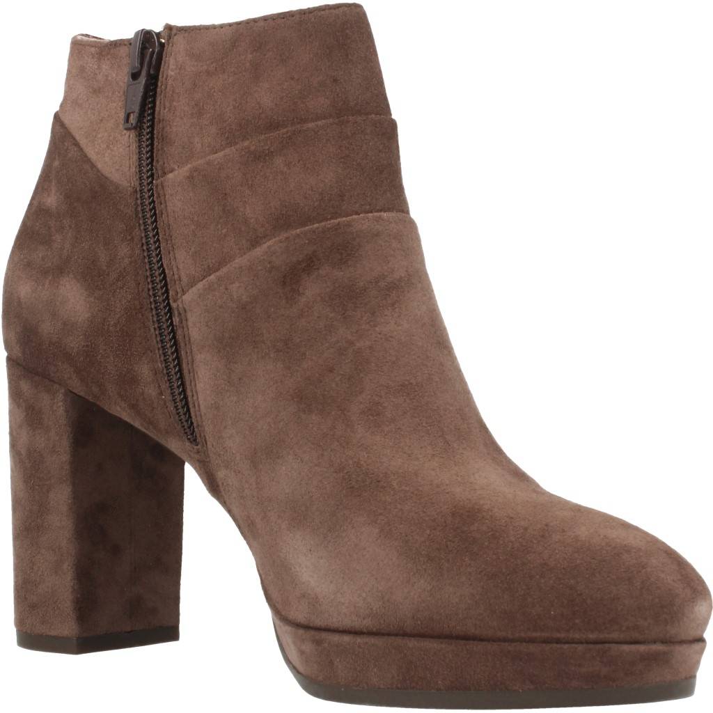 STONEFLY GIPSY en color MARRON (5)