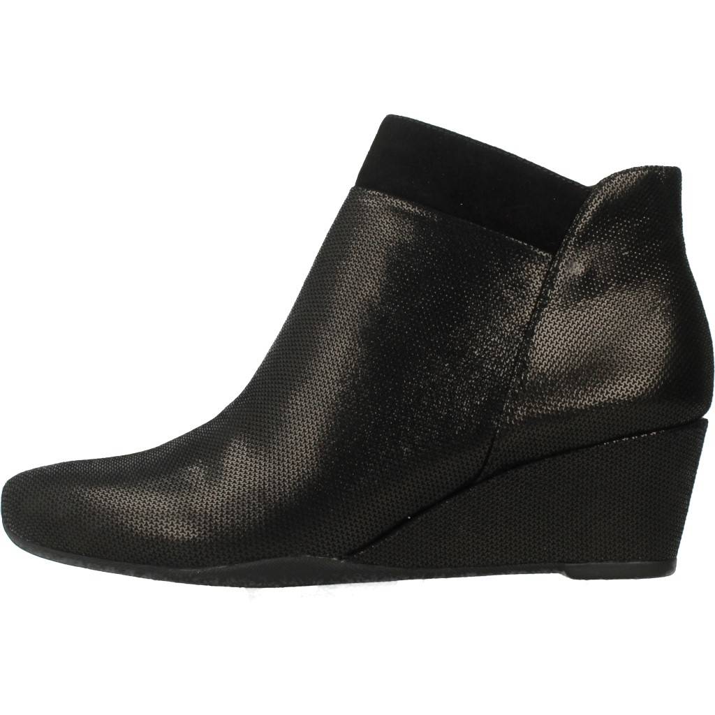 STONEFLY EMILY VELOUR en color NEGRO (2)