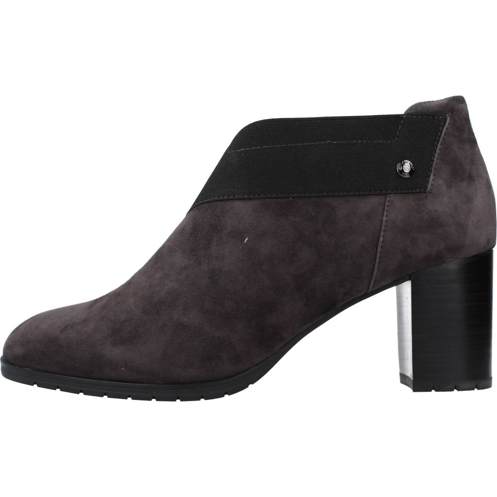 STONEFLY JESS GOAT SUEDE en color GRIS (2)