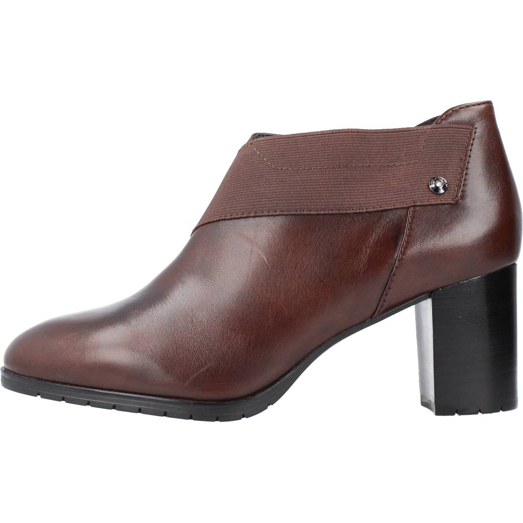 STONEFLY JESS en color MARRON (2)