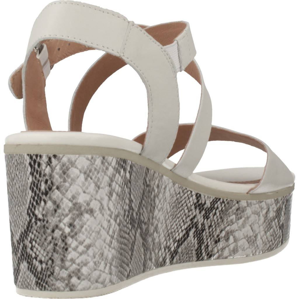 STONEFLY DIVA en color BLANCO (3)