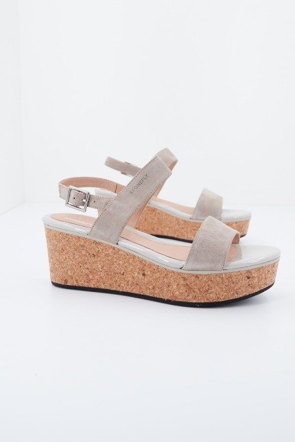 STONEFLY DIVA VELOUR en color BEIS (2)