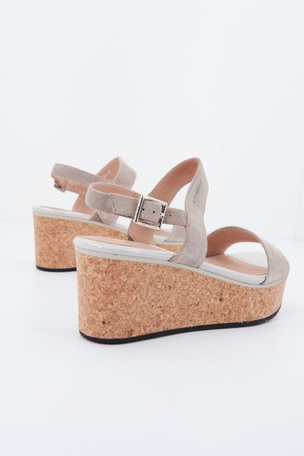 STONEFLY DIVA VELOUR en color BEIS (4)