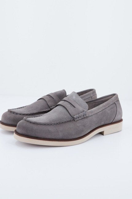 STONEFLY ANDREW VELOUR en color GRIS (1)