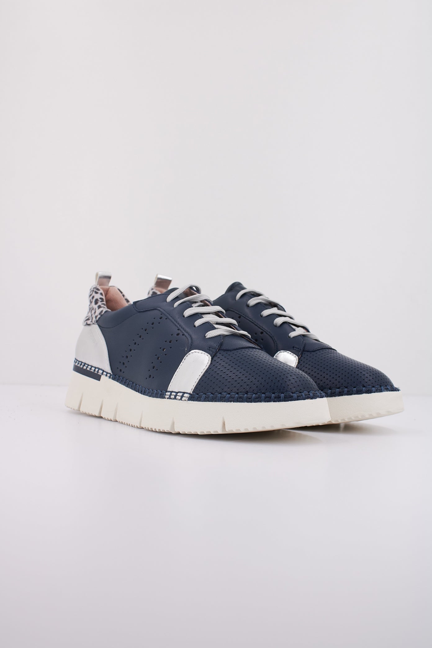 STONEFLY ELITTE LADY en color AZUL (2)