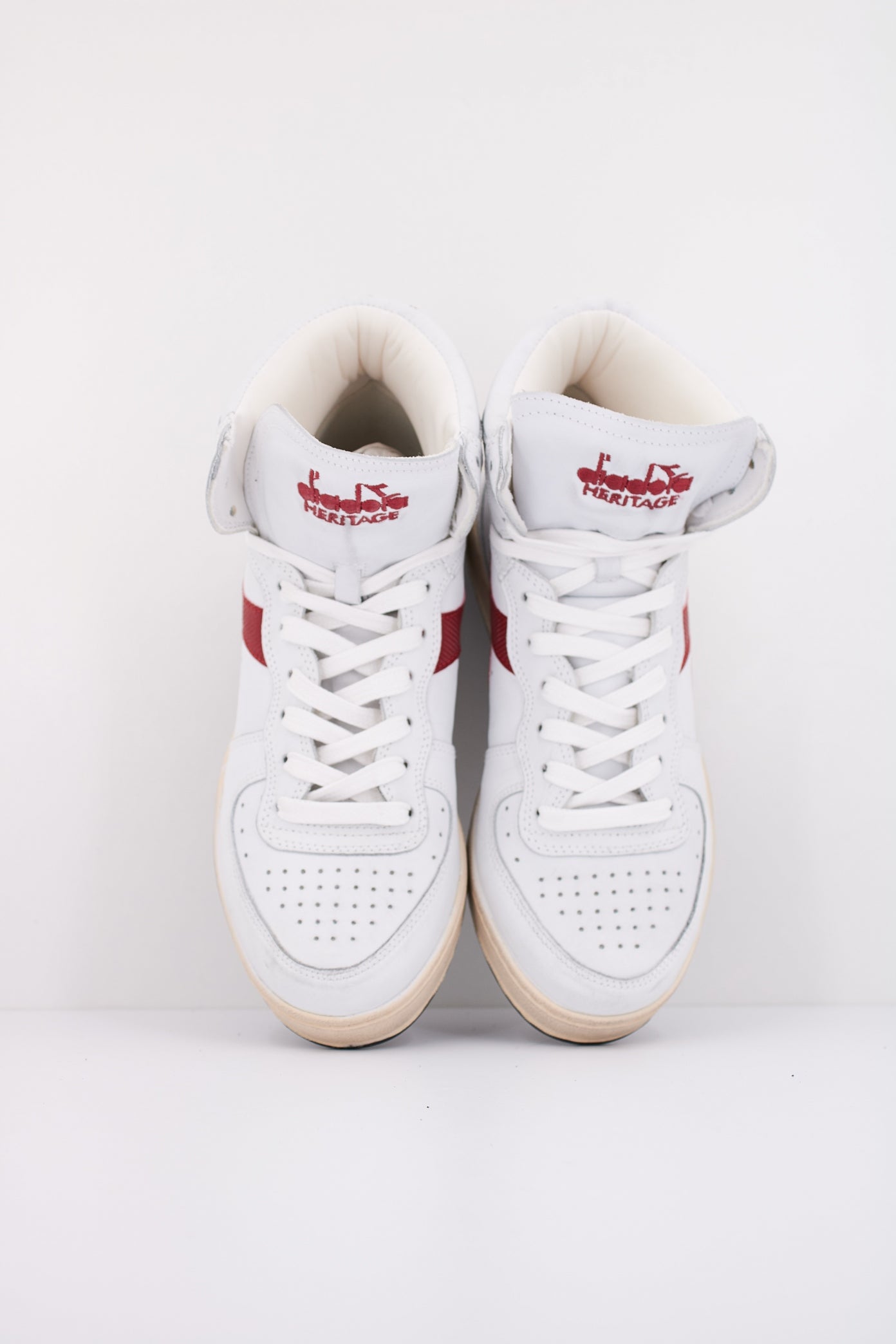 DIADORA HERITAGE ALTO BASKET USED en color BLANCO (3)