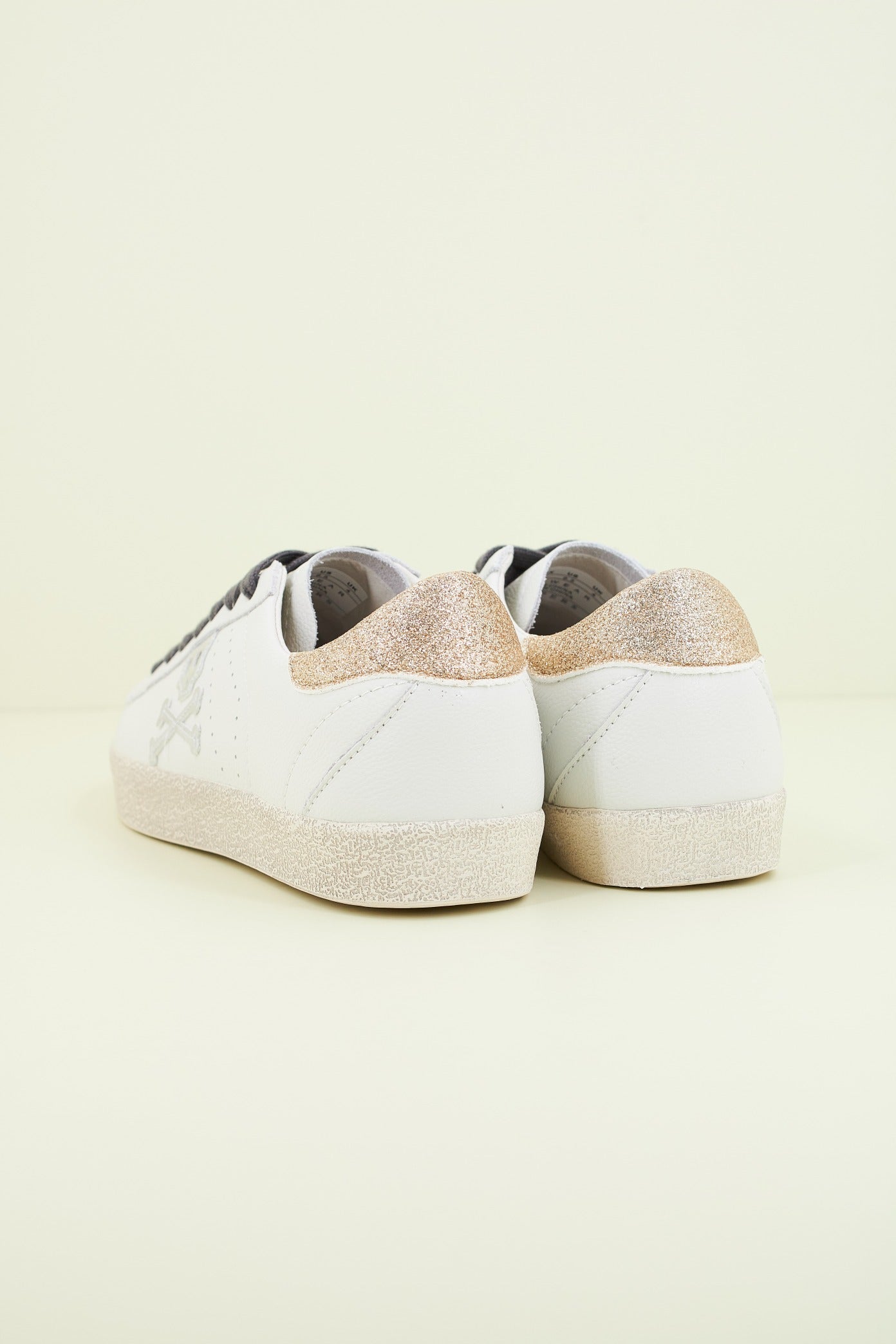 SCALPERS HENRY D en color BLANCO (3)