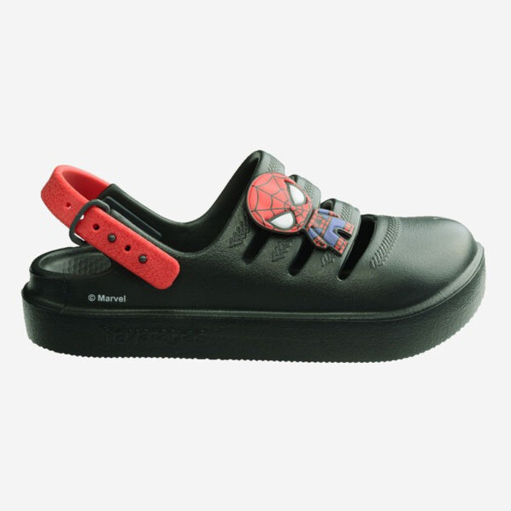 HAVAIANAS CLOG MARVEL GRAPHITE en color NEGRO (1)