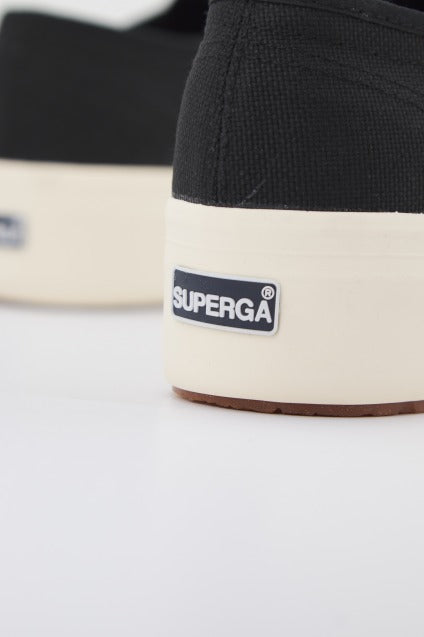 SUPERGA SLW en color NEGRO (3)