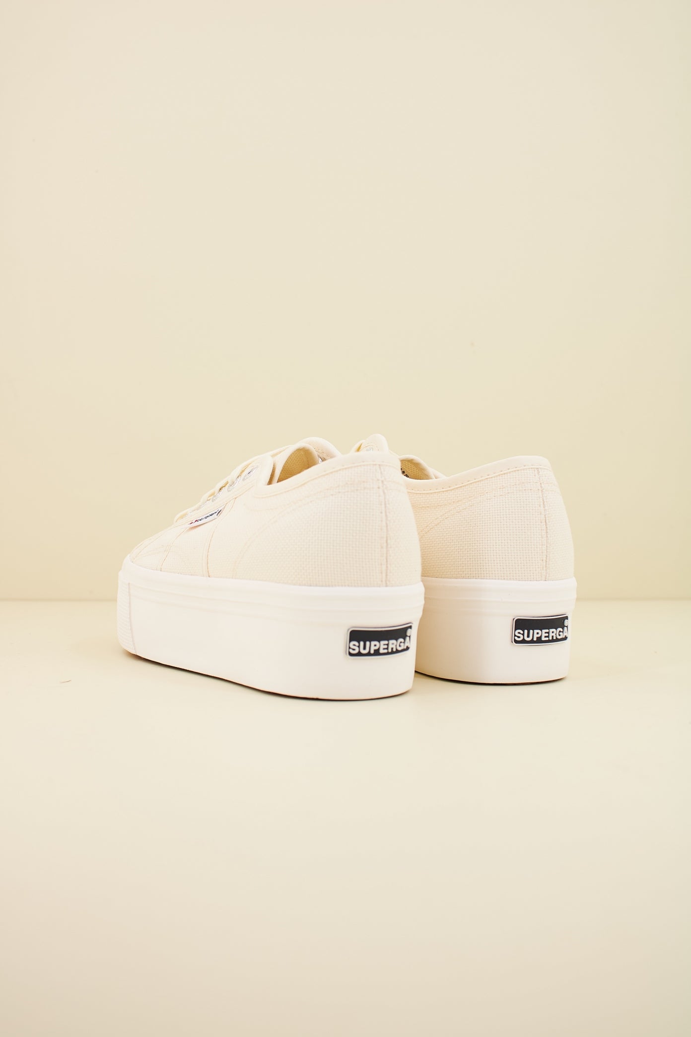 SUPERGA SLW en color BEIS (3)