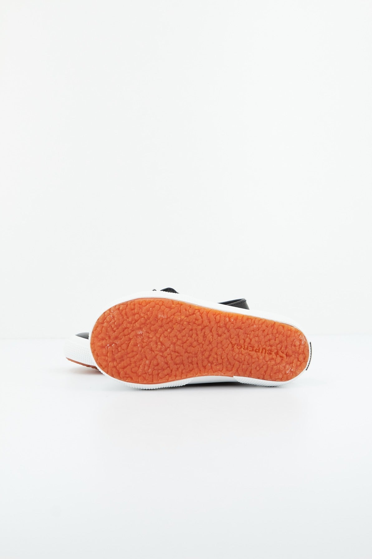 SUPERGA SCW en color NEGRO (4)
