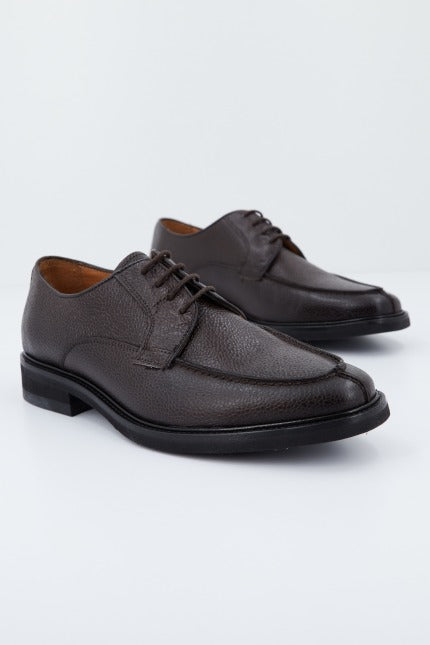 SEBAGO UBEDA en color MARRON (1)