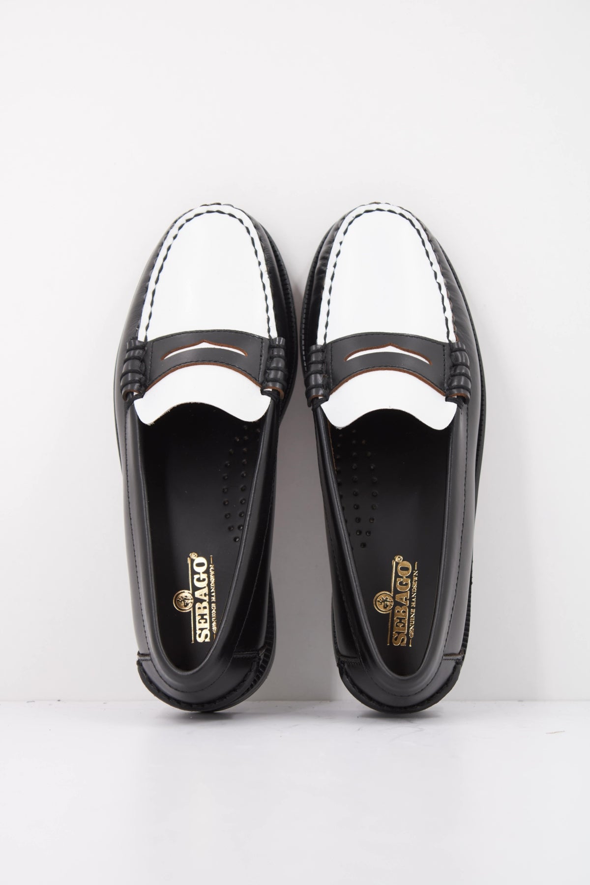 SEBAGO en color NEGRO (3)