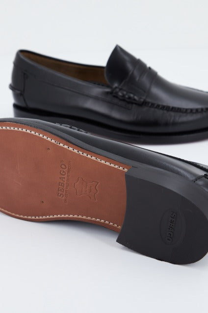 SEBAGO W ANCHO ESPECIAL en color NEGRO (4)
