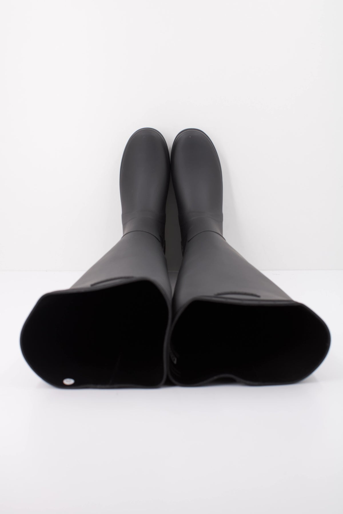 HUNTER BOTA W REFINED OVER THE KNEE en color NEGRO (3)
