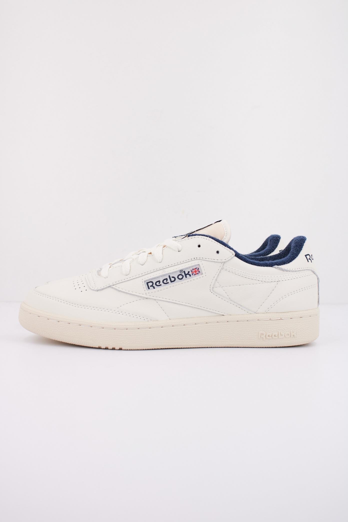 REEBOK CLUB C VINTAGE en color BLANCO (1)