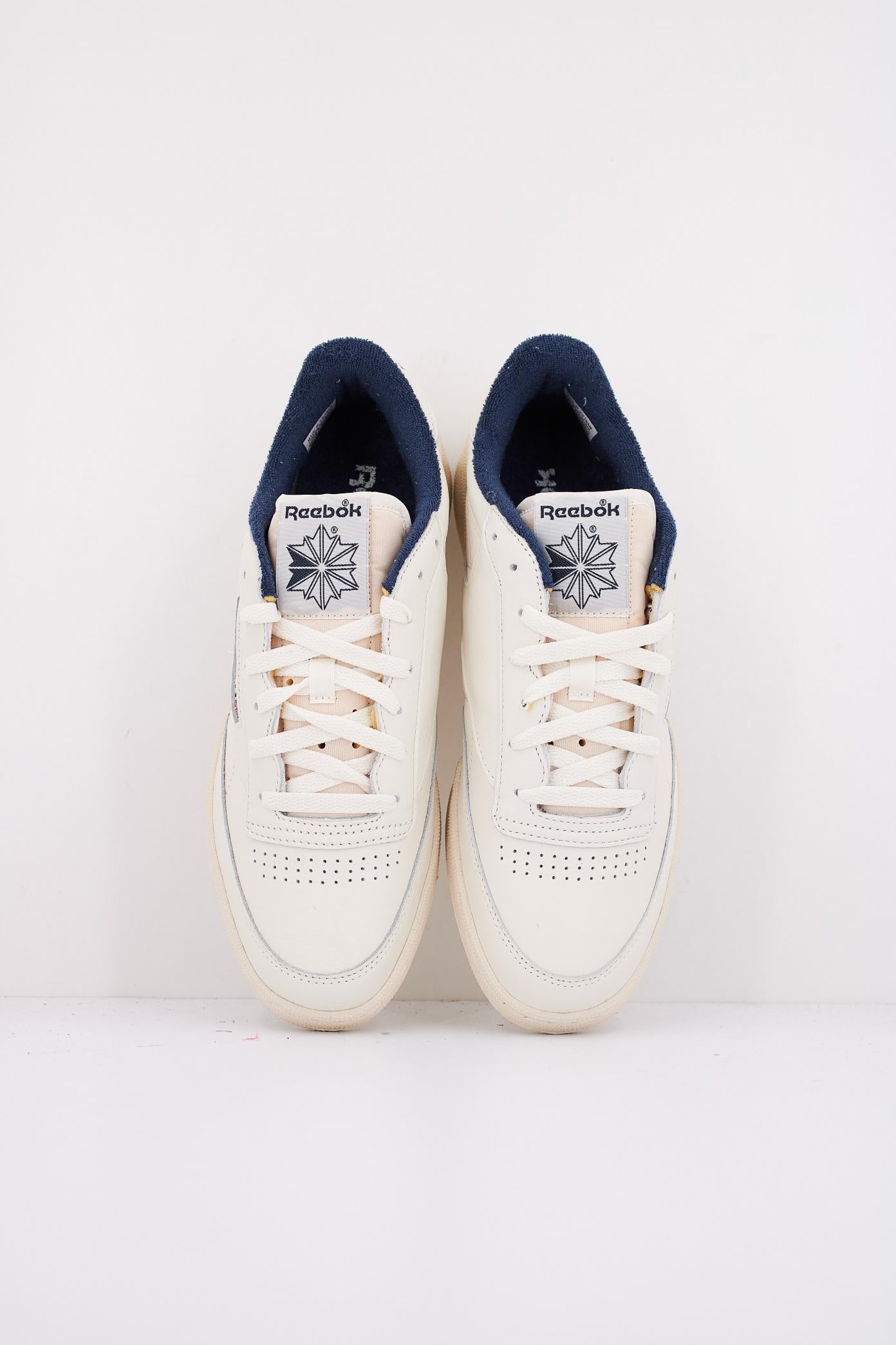 REEBOK CLUB C VINTAGE en color BLANCO (3)