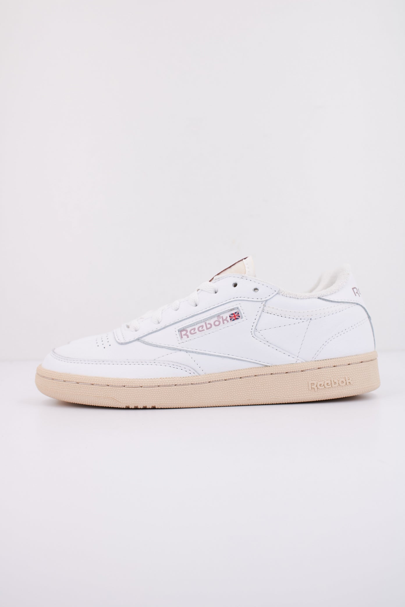 REEBOK CLUB C VINTAGE en color BLANCO (1)