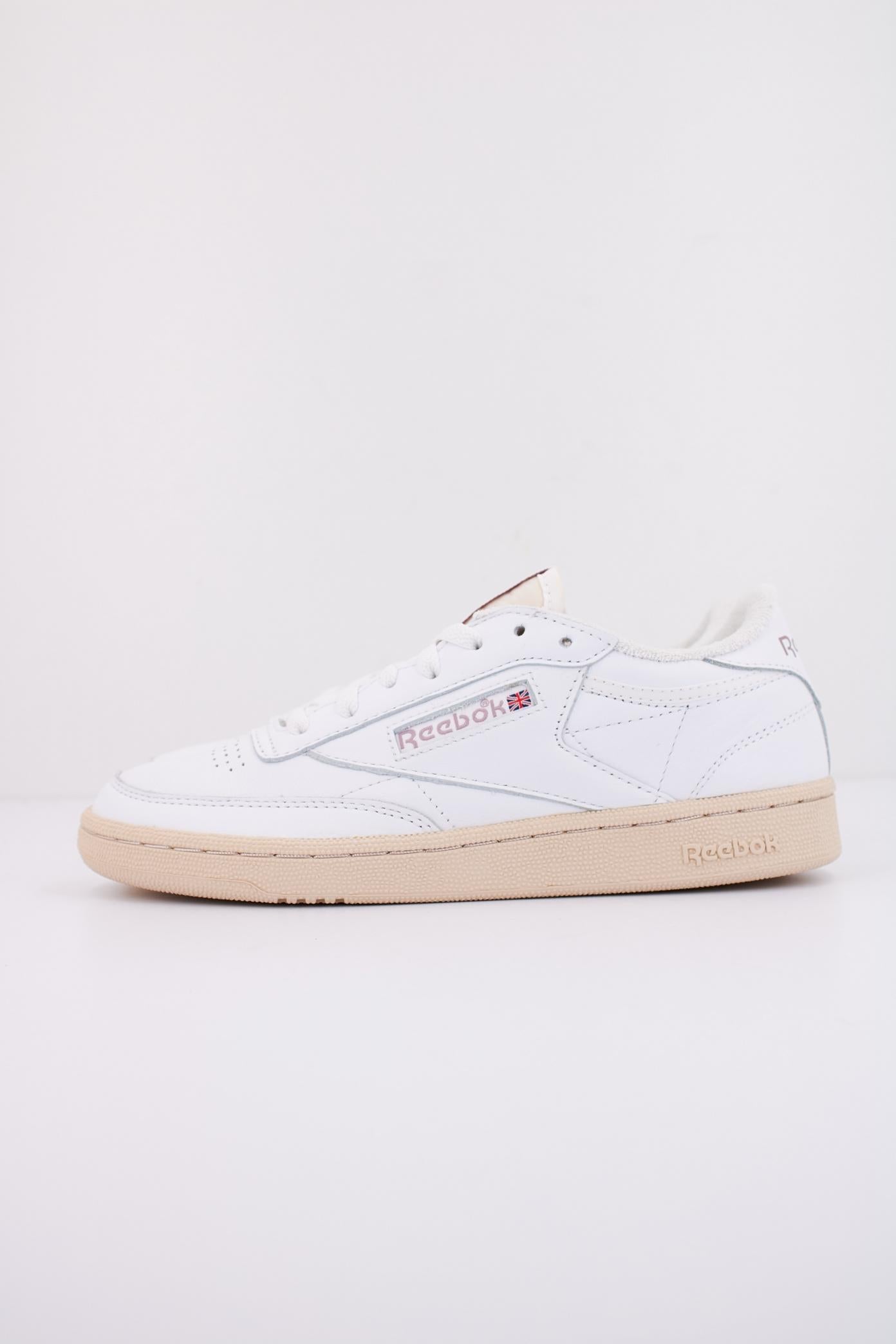 REEBOK CLUB C VINTAGE en color BLANCO (1)