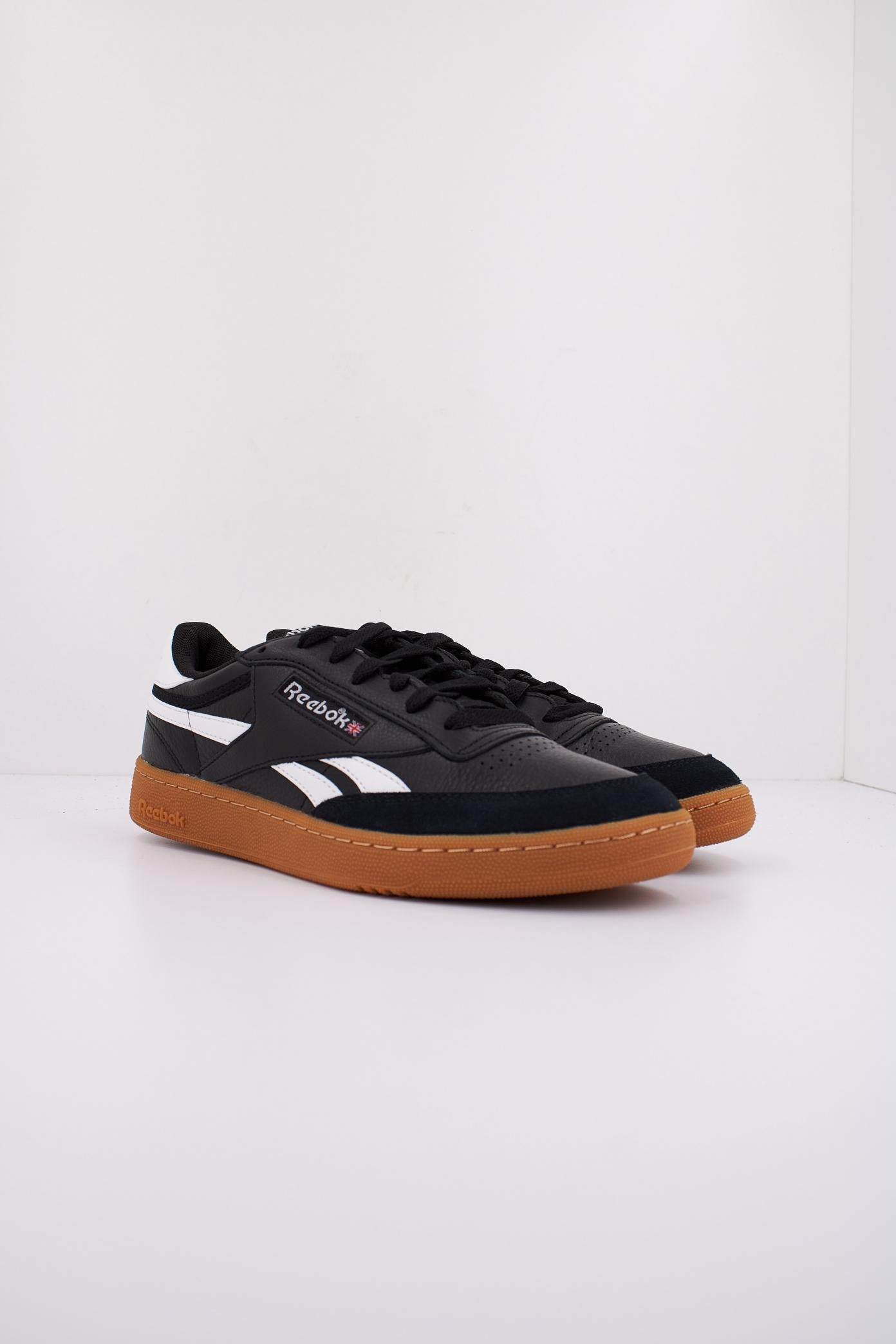REEBOK CLUB C REVENGE VINTAGE en color NEGRO (2)