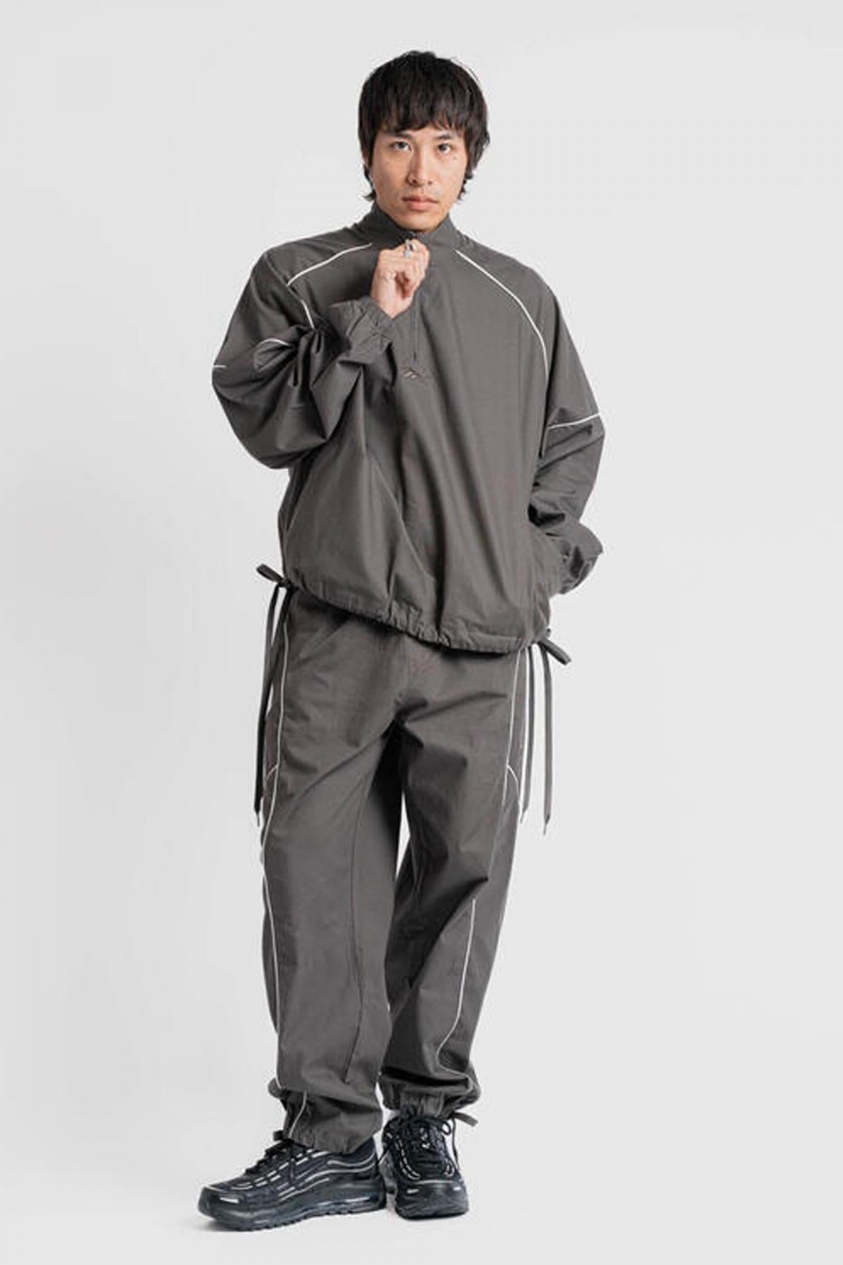 REEBOK TRACK JACKET en color NEGRO (4)