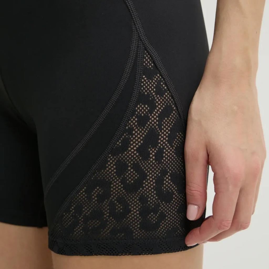 REEBOK MESH HR BIKE SHORT en color NEGRO (6)