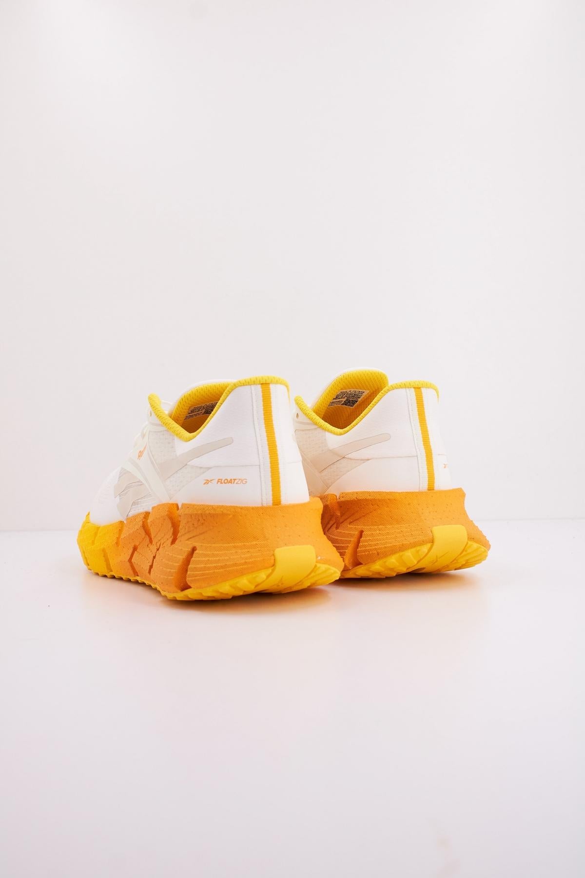 REEBOK FLOATZIG en color BLANCO (4)