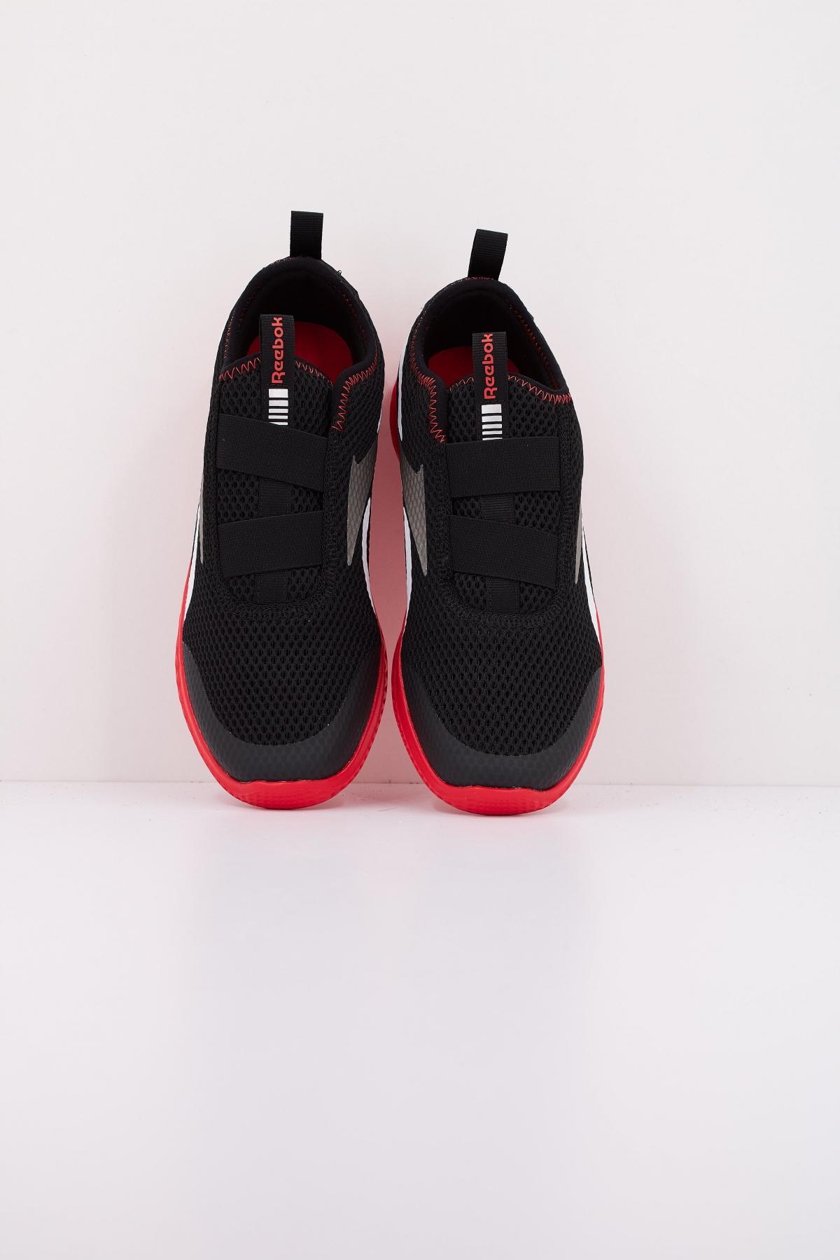 REEBOK RUSH RUNNER SLIP-ON en color NEGRO (3)