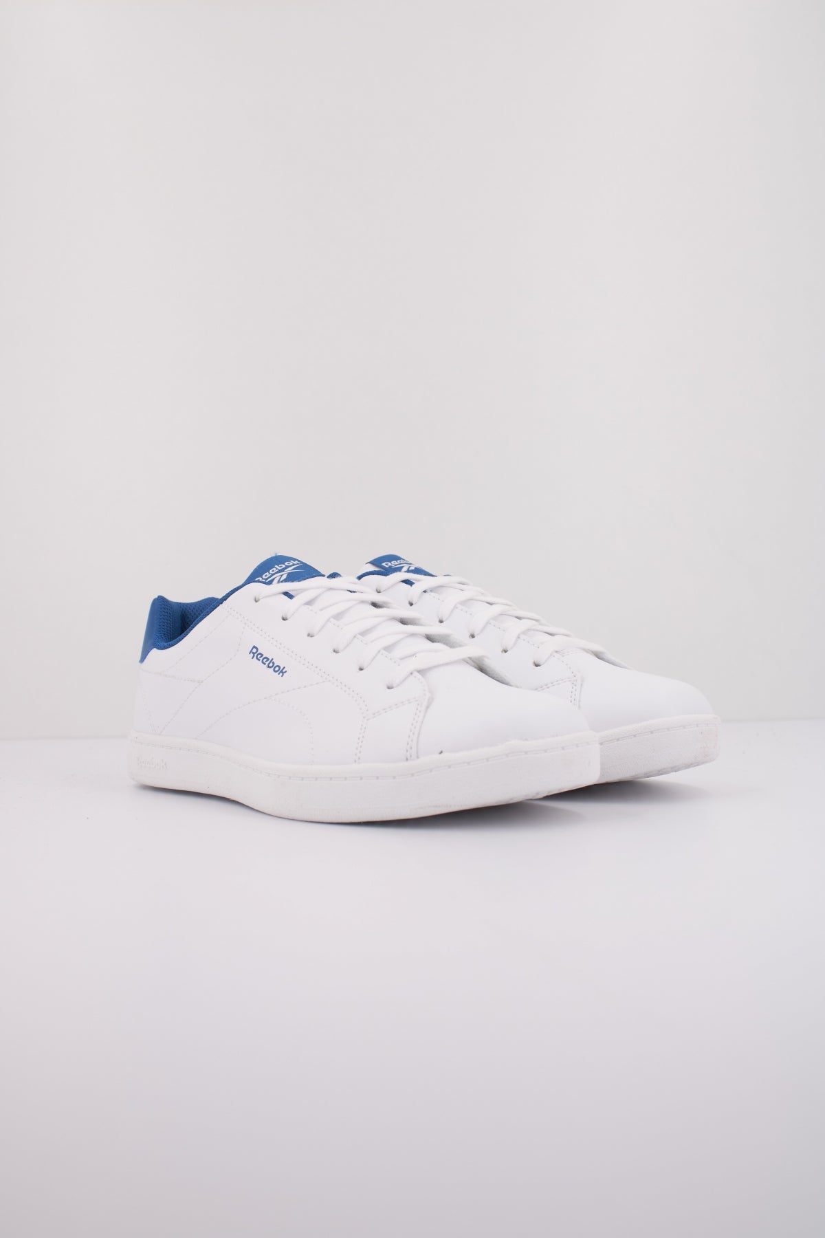 REEBOK ROYAL COMPLETE CLN . en color BLANCO (2)