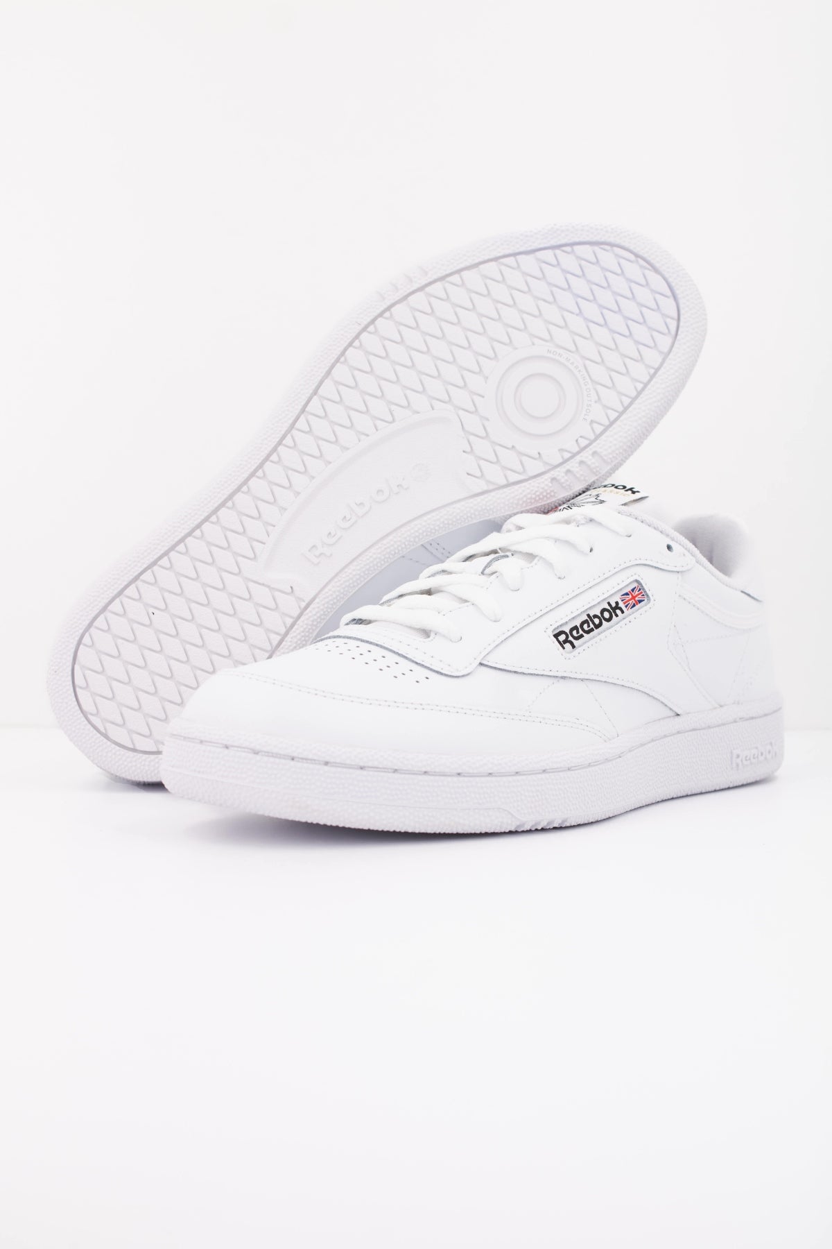 REEBOK CLUB C en color BLANCO (5)