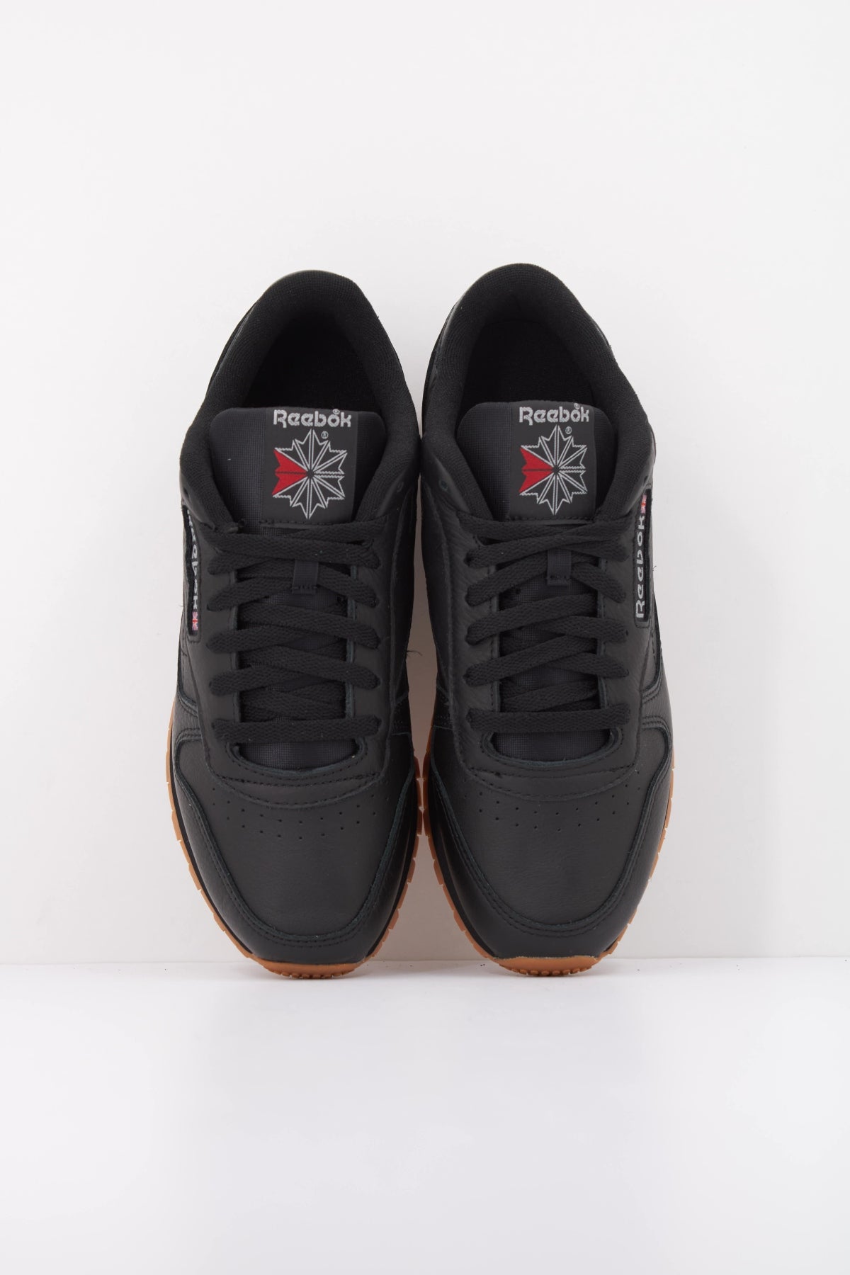 REEBOK CLASSIC LEATHER en color NEGRO (3)