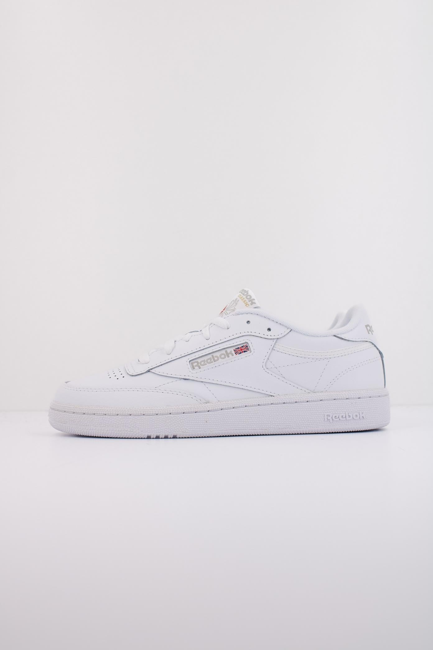 REEBOK CLUB C en color BLANCO (1)
