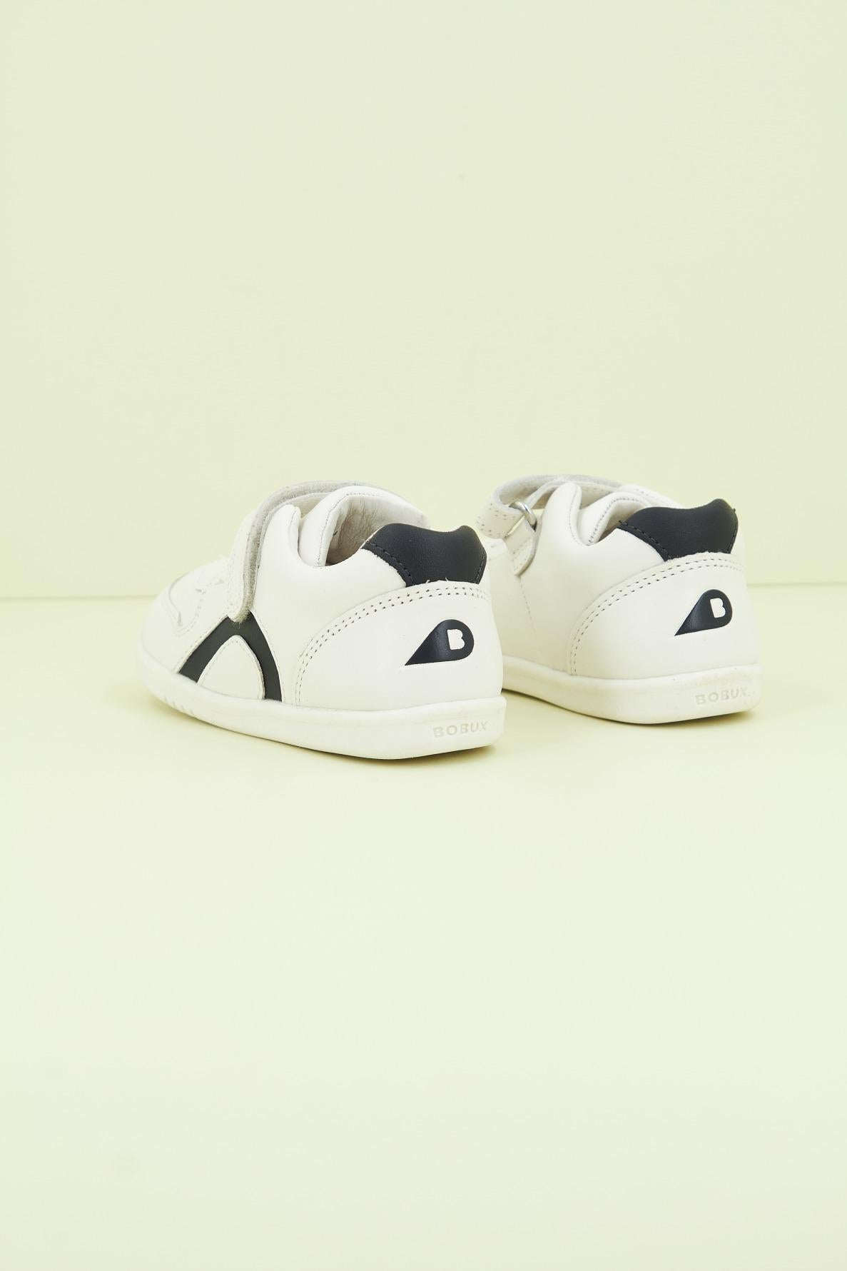 BOBUX COMET en color BLANCO (2)