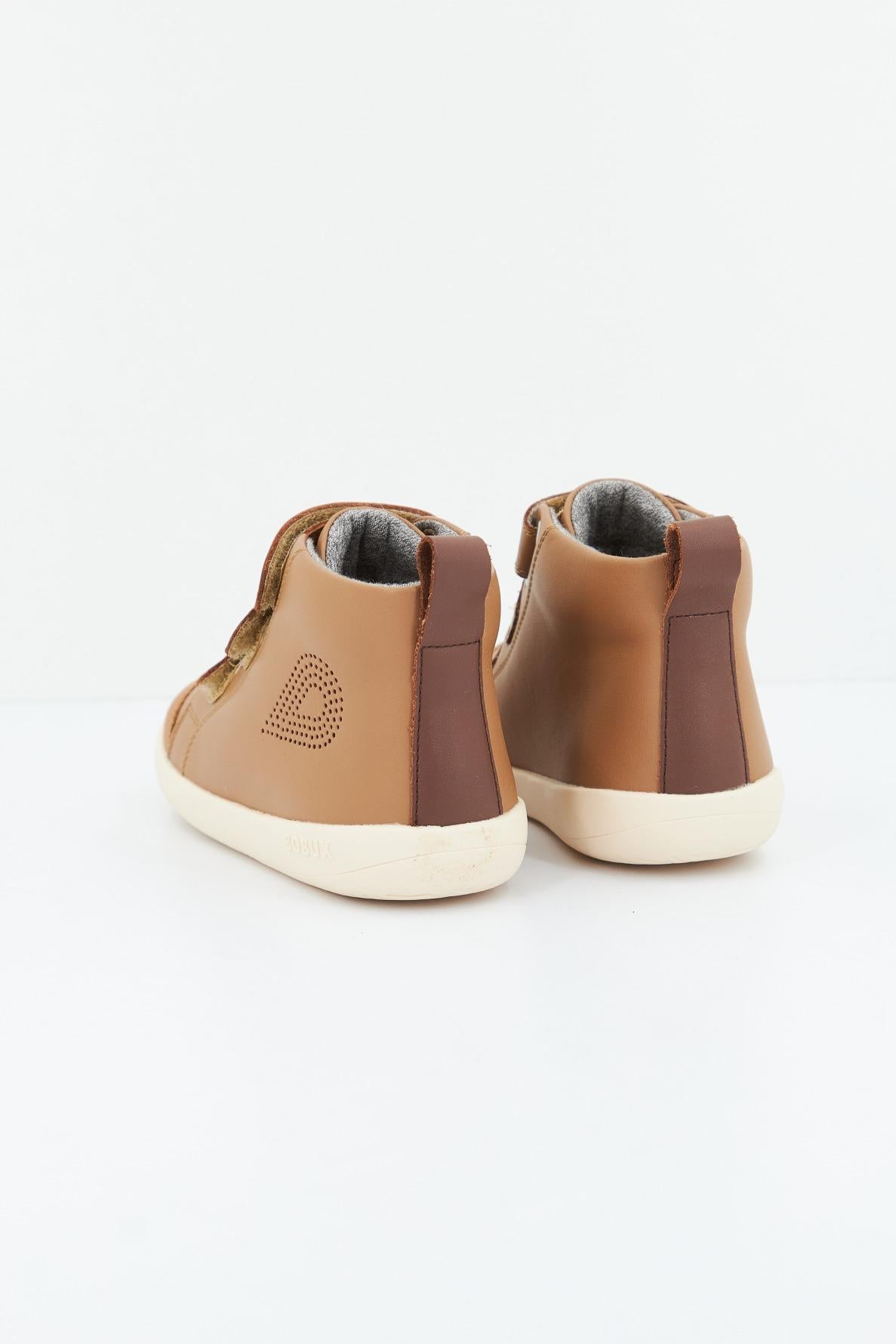 BOBUX HI COURT en color MARRON (2)
