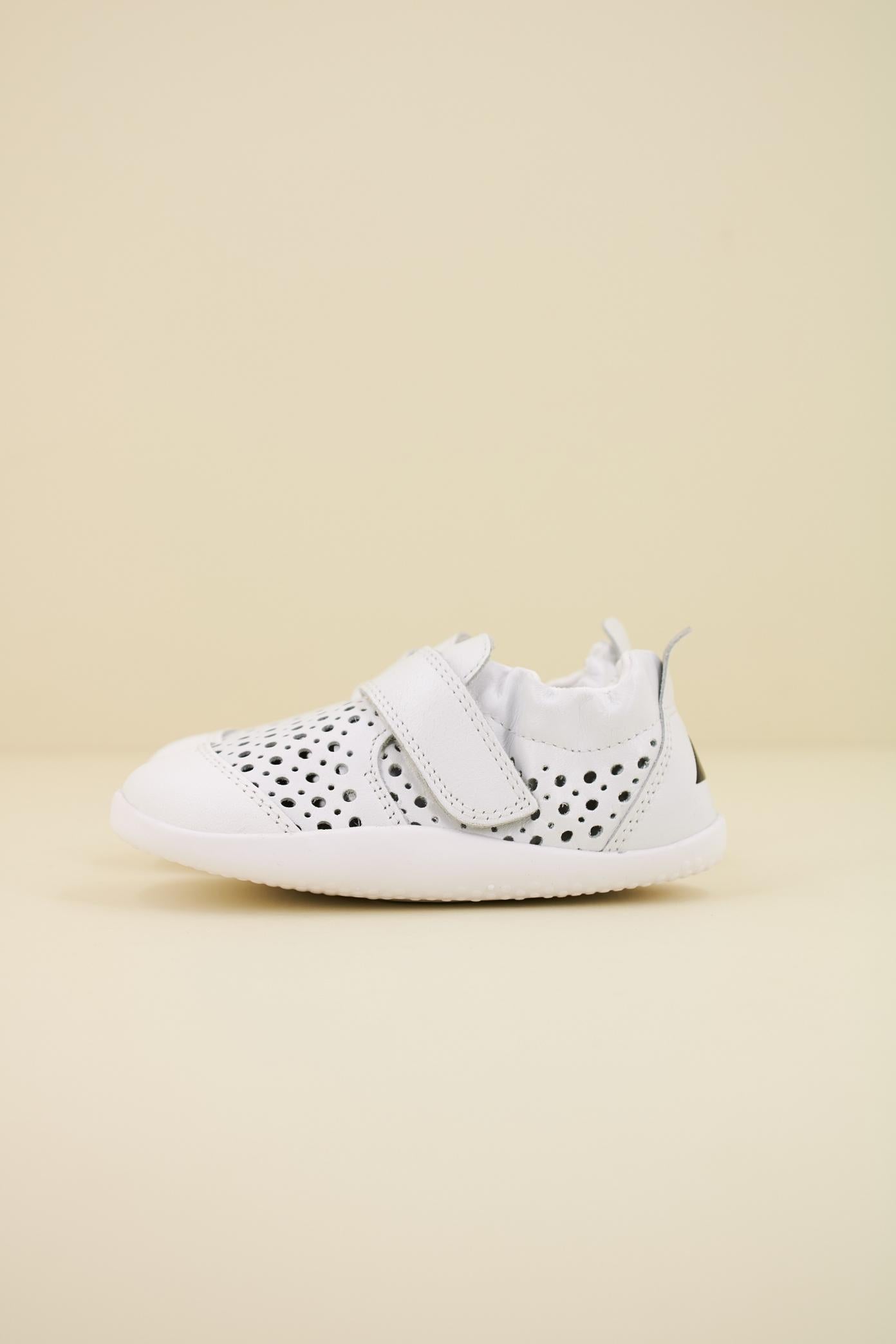 BOBUX XP GO PUNCH en color BLANCO (1)