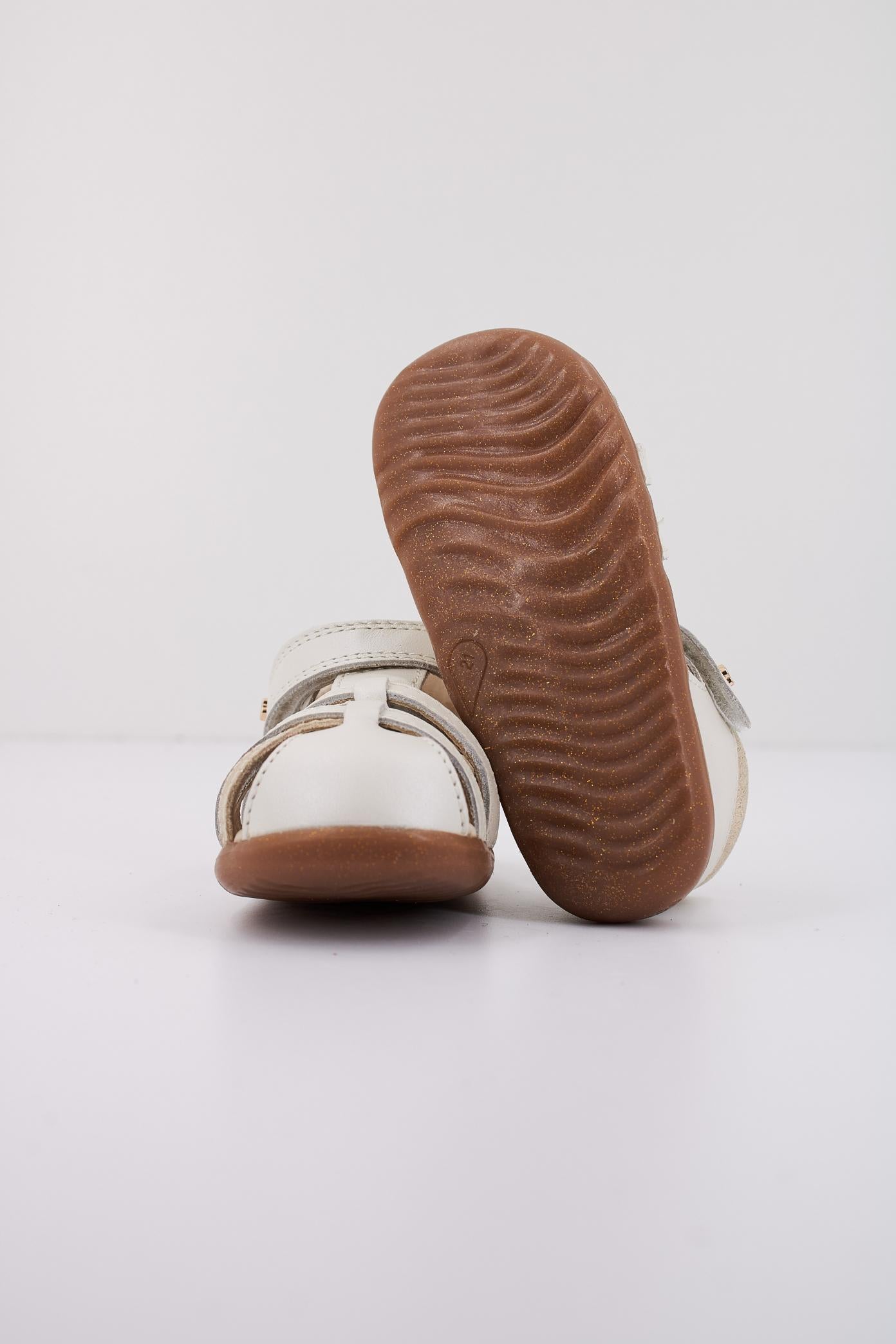 BOBUX CROSS JUMP en color BLANCO (4)