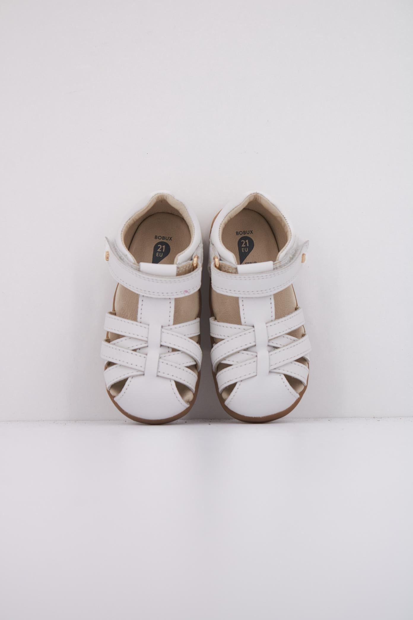 BOBUX CROSS JUMP en color BLANCO (3)