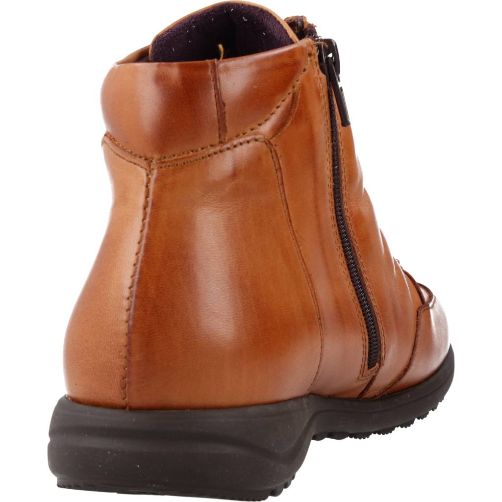 PITILLOS P en color MARRON CLARO (3)