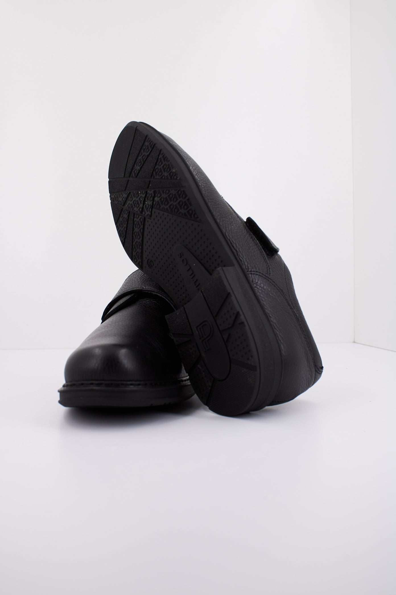 PITILLOS P en color NEGRO (5)