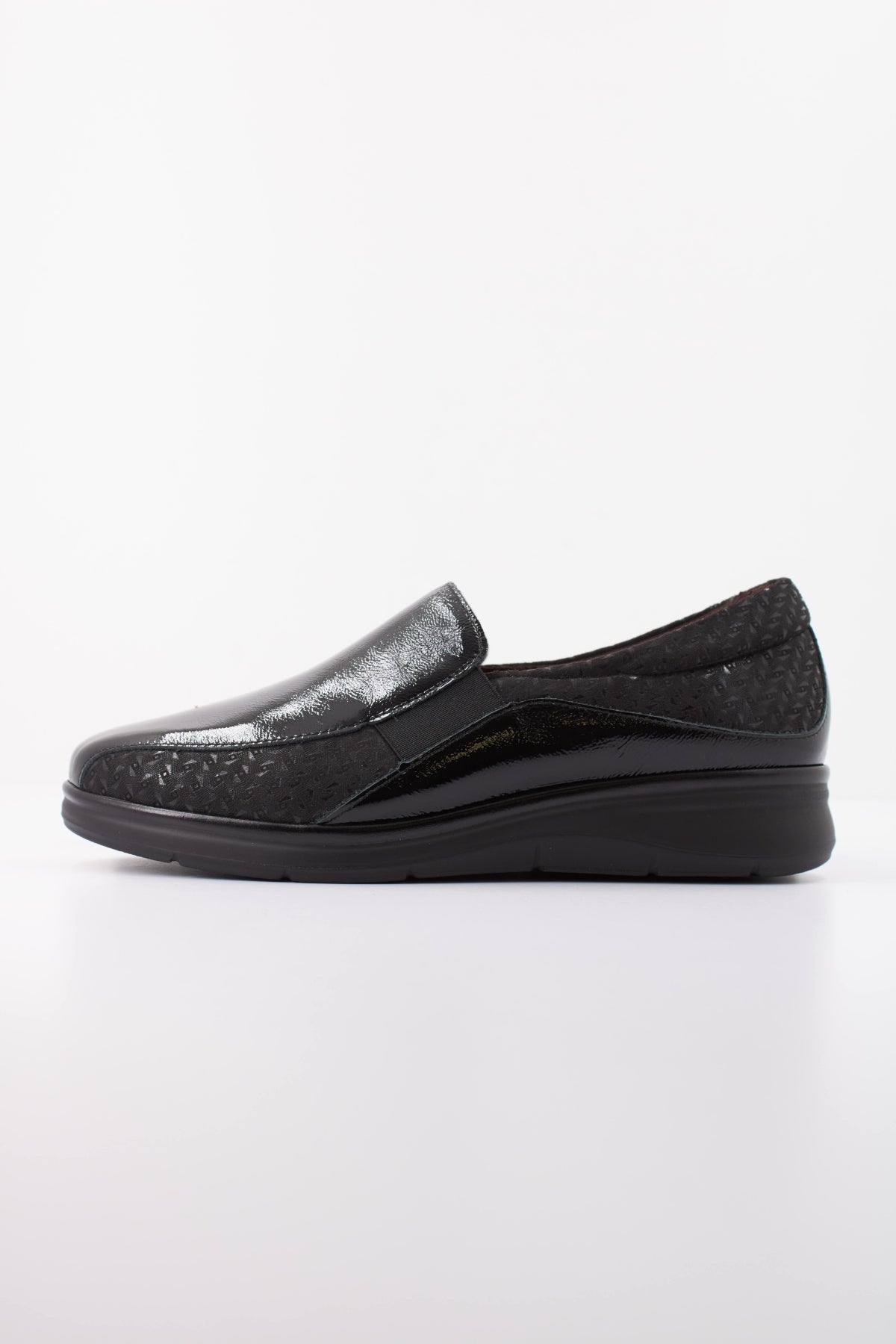 PITILLOS P GUCCI ELASTICOS CHAROL en color NEGRO (1)