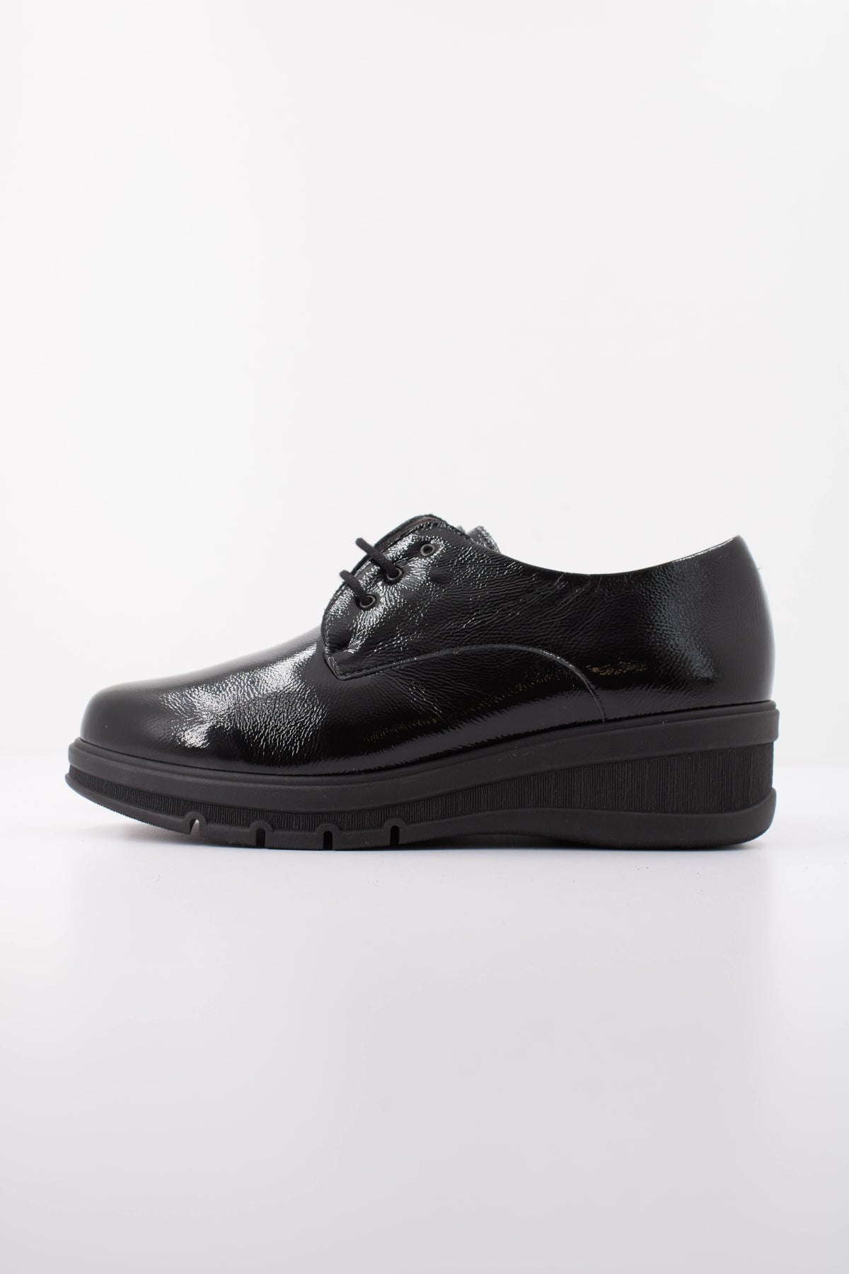 PITILLOS P BLUCHER CHAROL en color NEGRO (1)