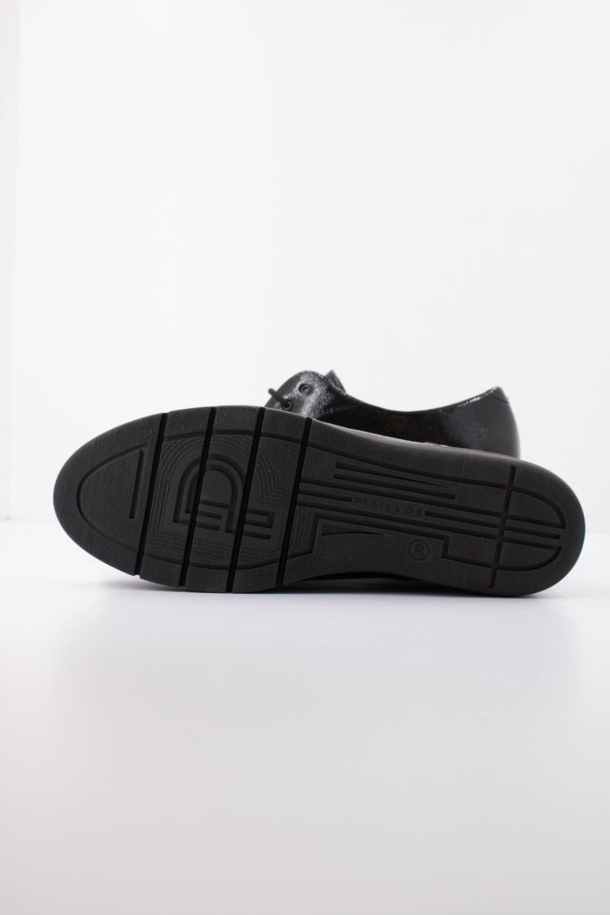PITILLOS P BLUCHER CHAROL en color NEGRO (5)
