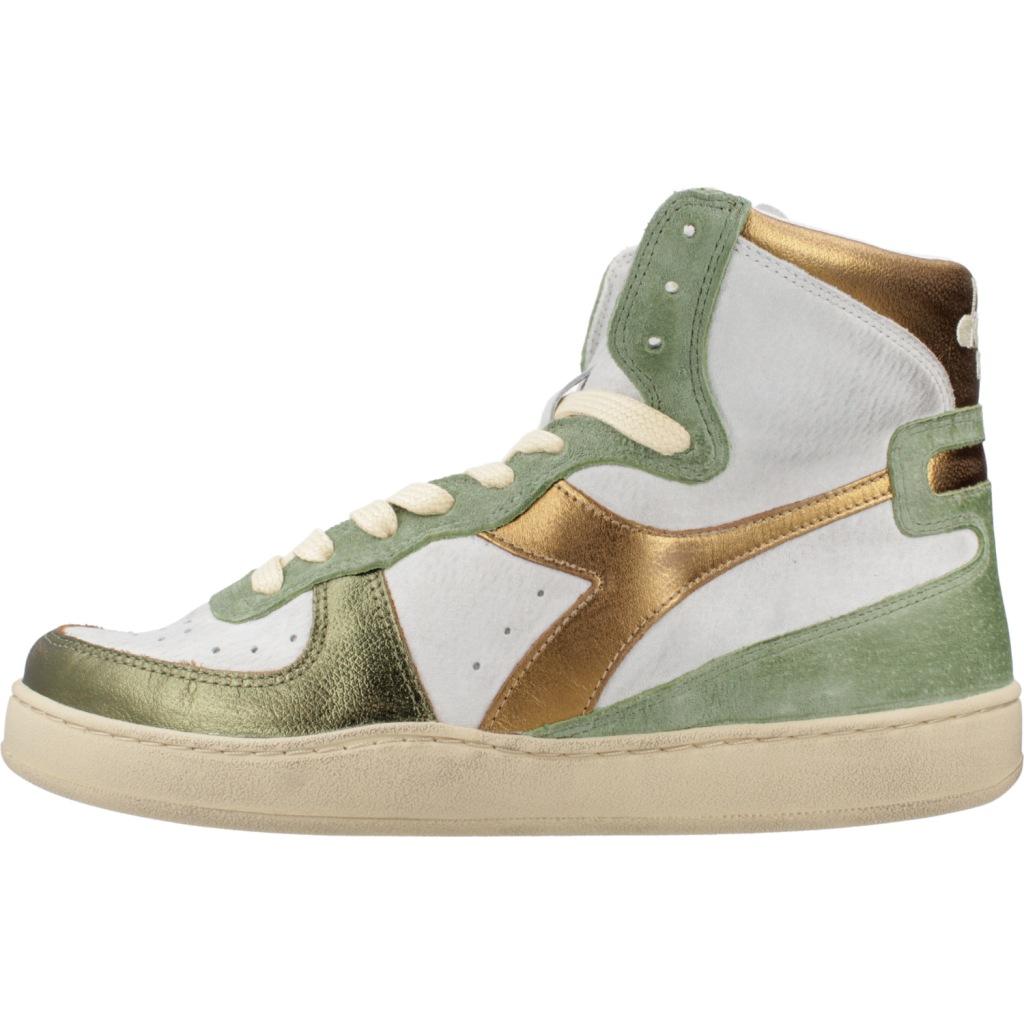 DIADORA HERITAGE ALTO BASKET USED en color VERDE (2)