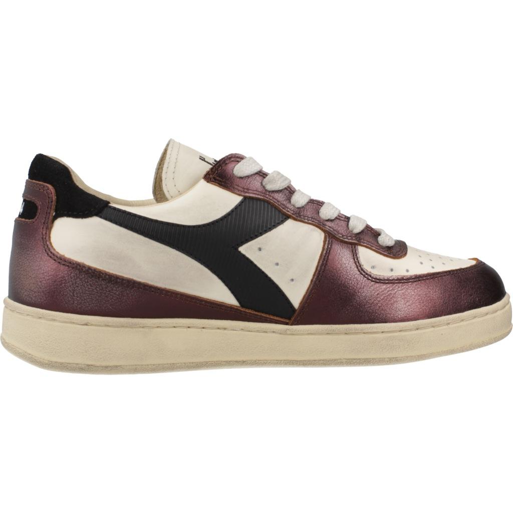 DIADORA HERITAGE BASKET LOW DIRTY en color MARRON (4)