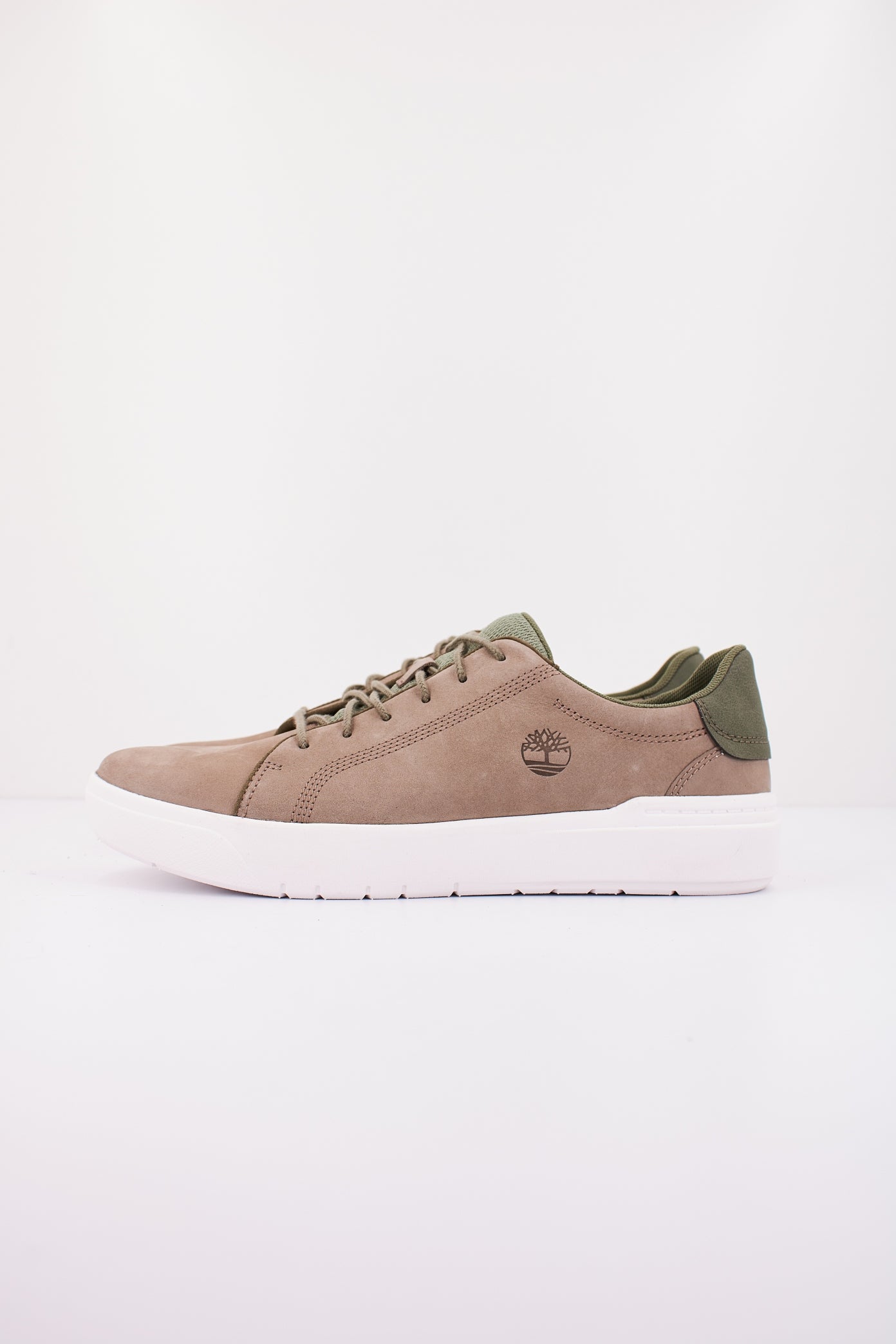 TIMBERLAND SENECA LOW LACE UP SNE en color VERDE (1)