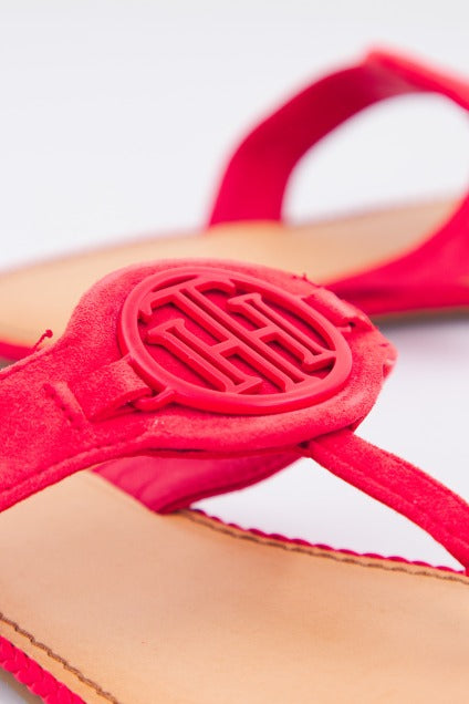 TOMMY HILFIGER ESSENTIAL HARDWARE FLAT en color ROJO (4)