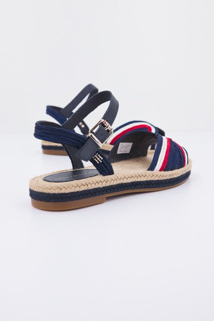 TOMMY HILFIGER ARTISANAL FLAT SANDAL en color AZUL (3)