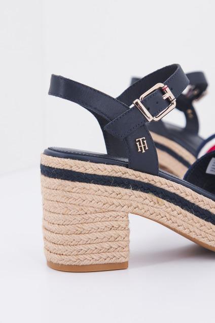 TOMMY HILFIGER TH ARTISANAL MID HEEL SA en color AZUL (4)