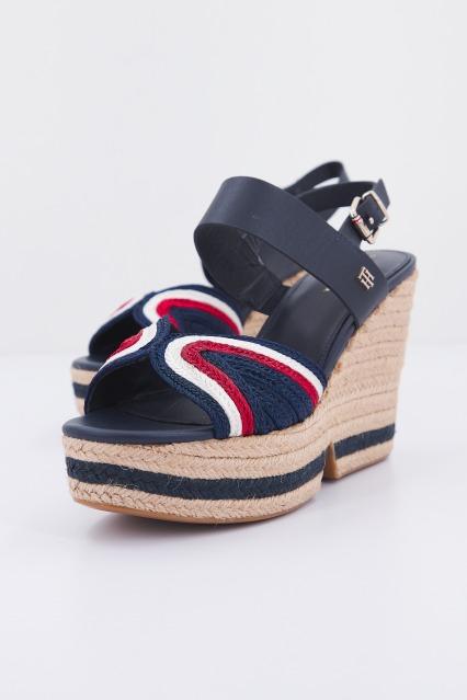 TOMMY HILFIGER ARTISANAL HIGH WEDGE en color AZUL (1)