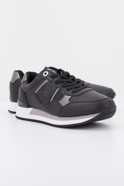 TOMMY HILFIGER INTERLOCK CITY en color NEGRO (1)